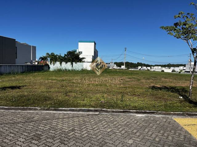 #181 - Terreno em condomínio para Venda em Eusébio - CE