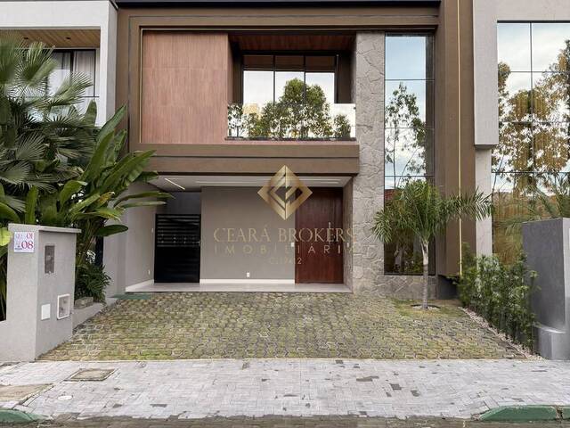 #199 - Casa em condomínio para Venda em Fortaleza - CE